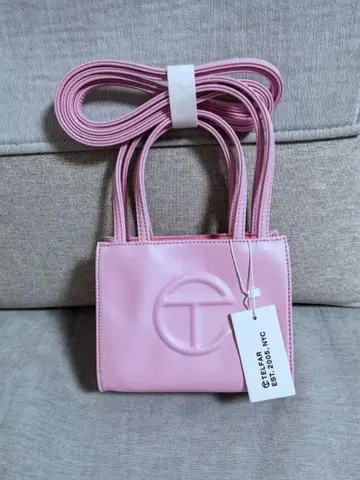 새로운 TELFAR 스몰 쇼핑백