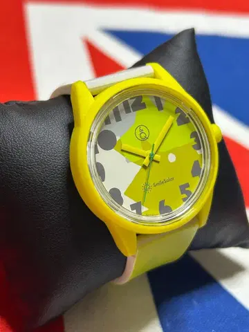 스즈키 마사루 Q&Q 콜라보 모델