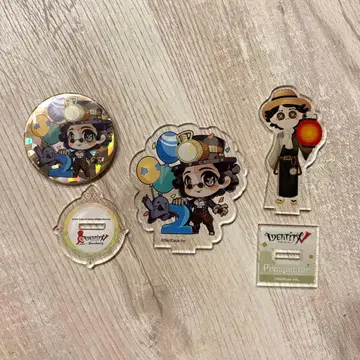 제5인격 탐광자 아크릴 스탠드 캔뱃지 3점 묶음 판매