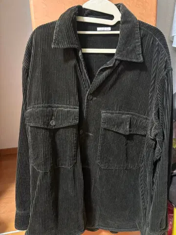 다크 그린 코듀로이 셔츠 자켓 L 사이즈