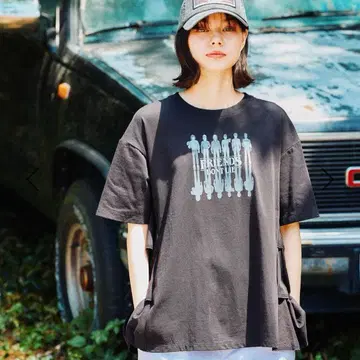 니코앤드 STRANGER THINGS 콜라보 사이드 프릴 T셔츠