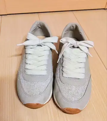 ZARA 스니커즈 그레이