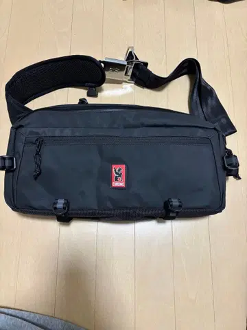 CHROME 메신저 백 블랙