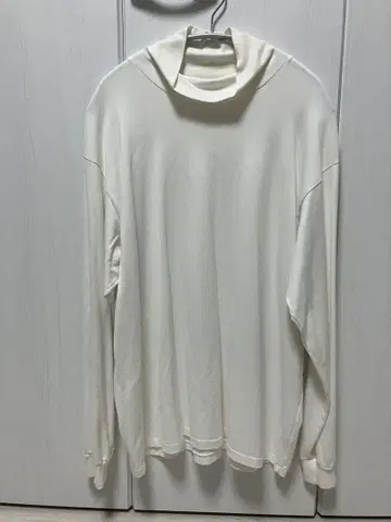 AURALEE 화이트 하이넥 러스터 플레이팅 롱 슬리브