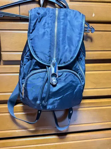 디자인 백팩 블랙 나일론