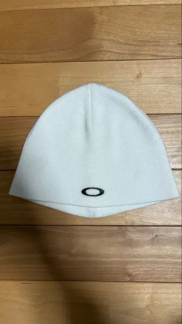 Oakley 화이트 니트 모자 비니 빨간색 택 90s