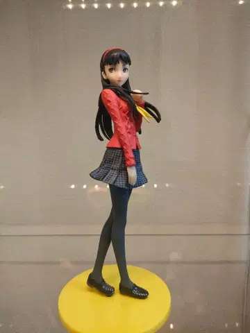 페르소나4 아마기 유키코 피규어