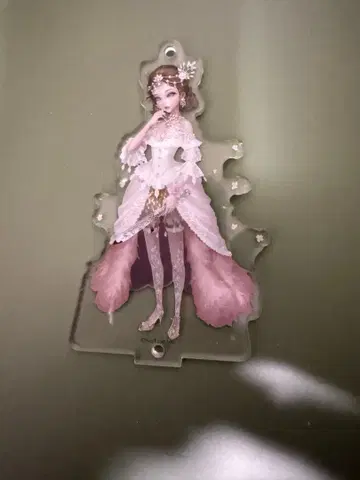 제5인격 피의 여왕 아크릴 스탠드 키링