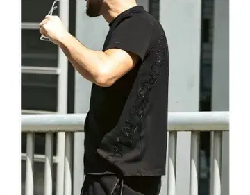 새상품 XXL 사이즈 큐빅 로고 우노피우노우과레토레 릴랙스