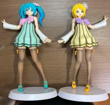 슈퍼 프리미엄 피규어 카가미네 린 하츠네 미쿠 치어풀 캔디 드롭