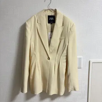 정가 10990엔 [ 미사용 새상품 ] ZARA 아이보리 자켓 테일러드