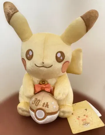 피카츄 30주년 기념 봉제 인형