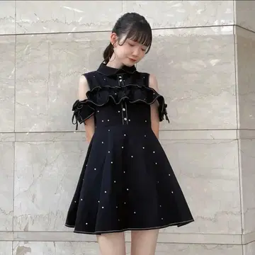 evelyn 비쥬 오프숄더 OP 원피스 블랙