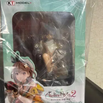 라이자린 슈타우트 1/6 스케일 피규어 [KT model+]