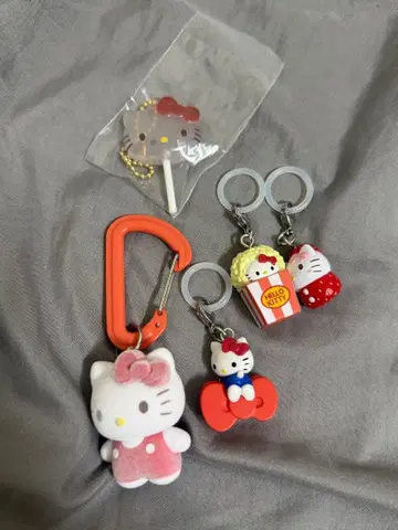 헬로키티 키링 가챠가챠 산리오 5개 세트
