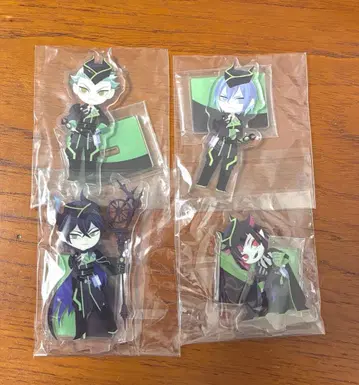 트위스테 그리힐 아크릴 스탠드 말레우스 리리아 실버 세벡