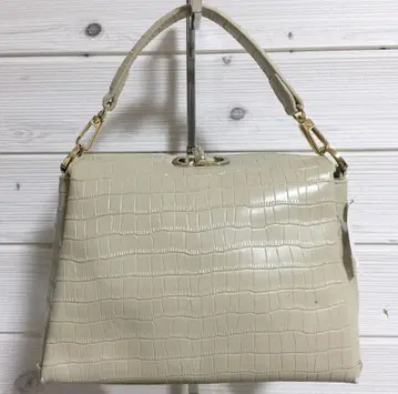 No38326 LE VERNIS 루벨니 캐세리니 핸드백