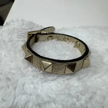 발렌티노 스터드 팔찌