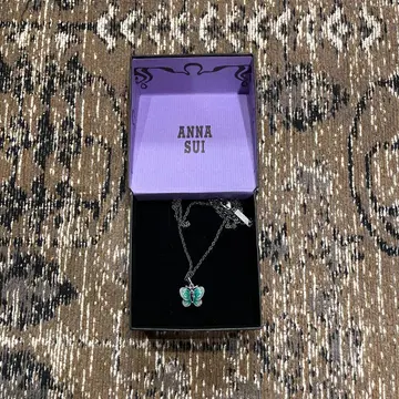 [ ANNA SUI ] 나비 목걸이