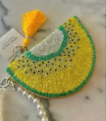 NINA BAGS 큐이 파우치 펄 핸들 포함 미사용 새상품