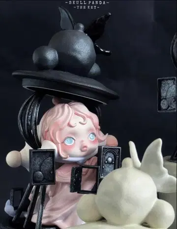 [ POPMART ] 스컬 팬더 패러독스 시리즈 the key