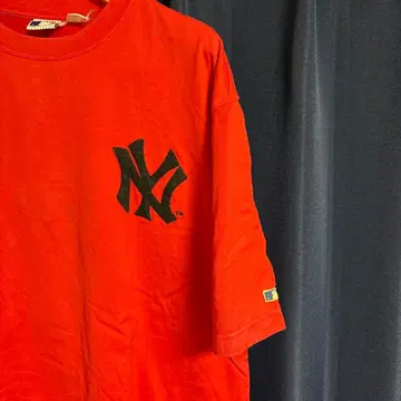 뉴욕 양키스 반팔 티셔츠 빨간색
