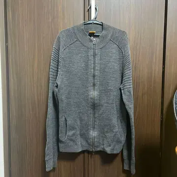 BOSS 그레이 니트 스웨터 집업