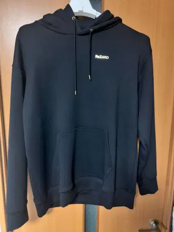 [ ReZARD ] 블랙 긴팔 후디 후드티