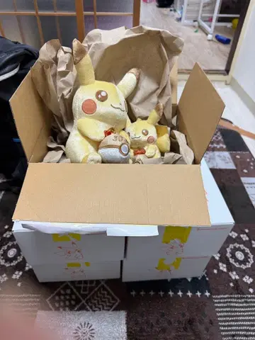 피카츄 30주년 봉제 인형 대소 세트