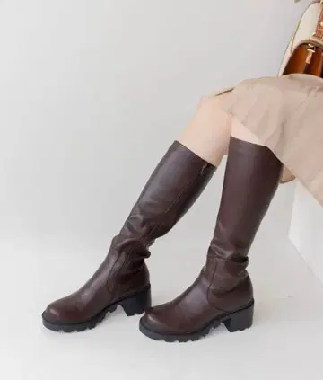 RANDA 스트레치 트랙 밑창 롱 부츠 다크 브라운 M 사이즈