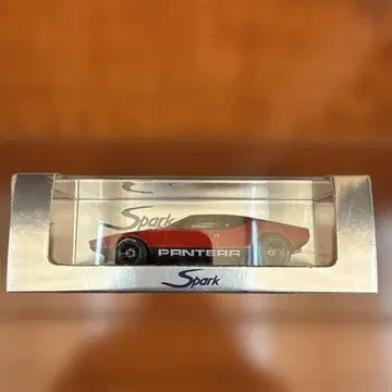 No.104 스파크 데 토마소 판테라 GT4 1972