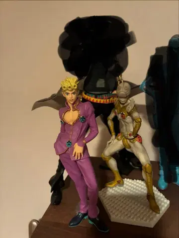 죠르노 죠바나 골드 익스피리언스 피규어 세트