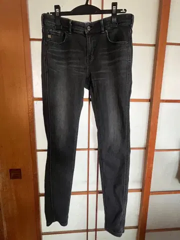 SOMETHING 가제트 스키니 데님 팬츠 블랙 28 SLW77