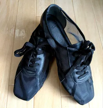 블랙 슬립온 스니커즈 (스켈레톤)