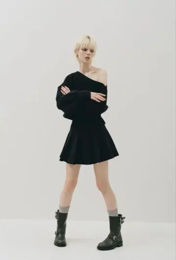 thetoe Marylebone 맨투맨 스커트 세트