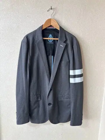 새상품급 GUILD PRIME 그레이 테일러드 자켓 M 암라인