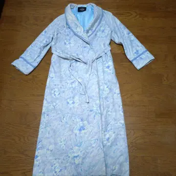 와코루 파란 꽃무늬 가운 M