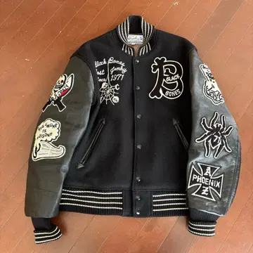 화이츠빌 바시티 자켓 Blackbones