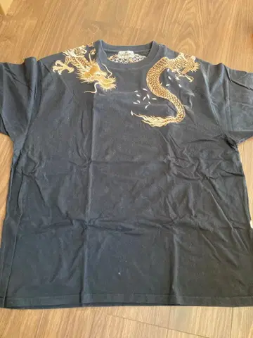 카라쿠리타마시 자수 T셔츠 4L