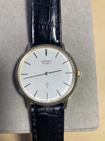 가동품 빈티지 SEIKO 샤리오 4130-9001 손목시계