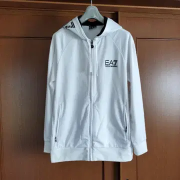 EA7 엠포리오 아르마니 화이트 후드티