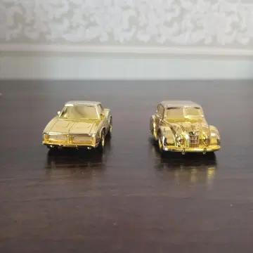 골드 컬러 미니카 2대 세트