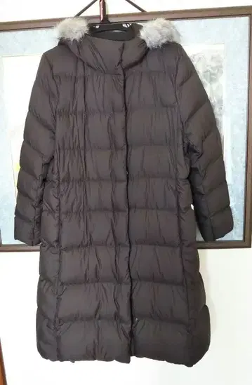 유니클로 다크 브라운 후드 부착 다운 자켓 XL