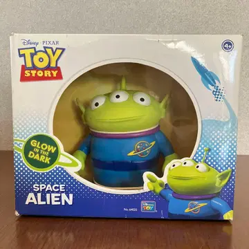 디즈니 픽사 스페이스 에이리언 글로우 인 더 다크 리틀 그린 맨
