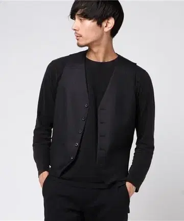 UNITED TOKYO 유나이티드 도쿄 슈퍼 파인 울 베스트