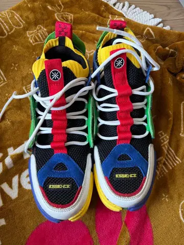 ESSENCE 스니커즈 US 9.5 멀티 컬러