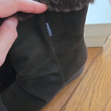 KISSASport 다크 브라운 어그 부츠 23cm