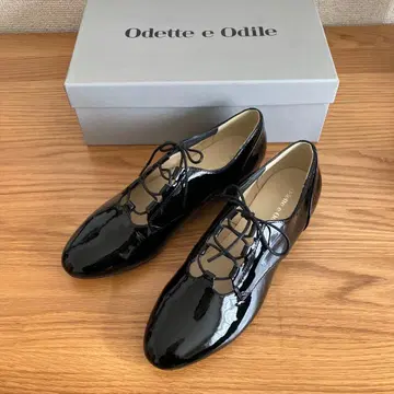 미사용 새상품 오데뜨 앤 오딜 깁시 레이스업 슈즈 23.5cm