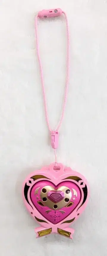 반다이 빛의 전사 프리큐어 Max Heart 하트 엘 브로치