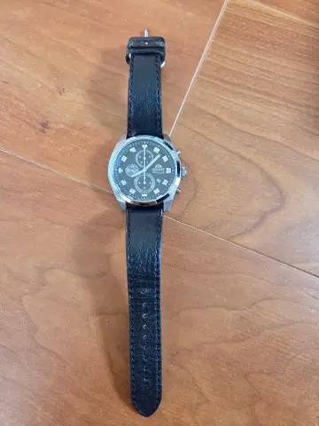 오리엔트 블랙 가죽 손목시계